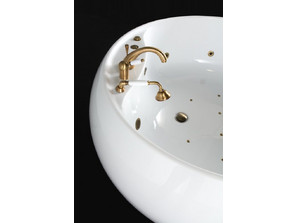 Свободностоящая акриловая ванна BelBagno BB30-1550 г/м